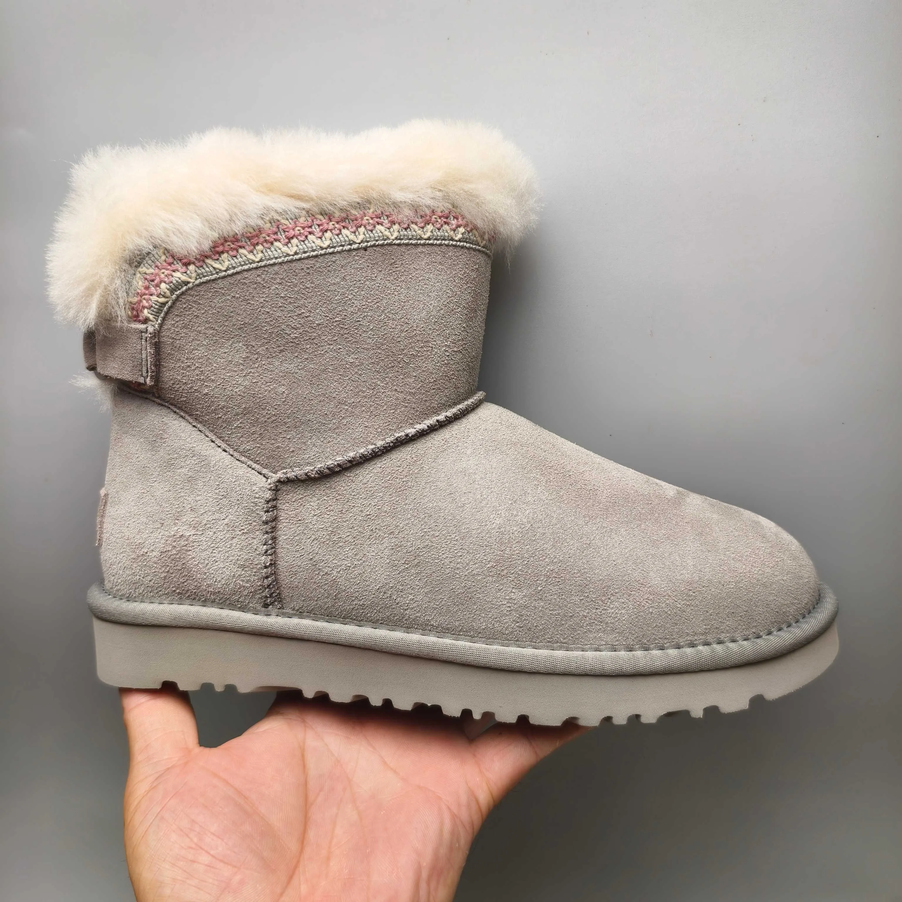 💰520 UGG sheepskin all-in-one snow boots 4517 ethnic style back buckle style color: maroon gray matching size: 35-40